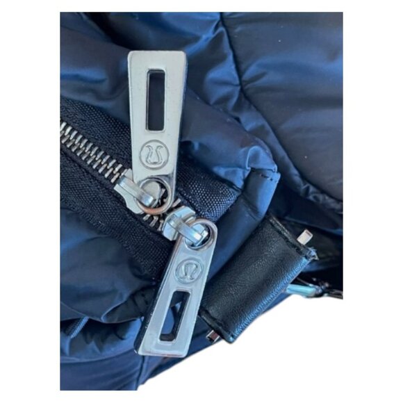 Lululemon black 'Fast in Flight' gym/tote bag - Picture 4 of 12